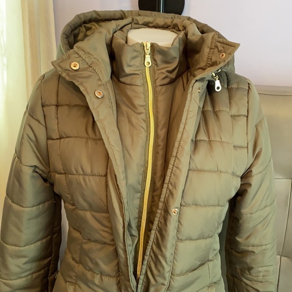 Rampage size M puffer - Picture 3 of 7